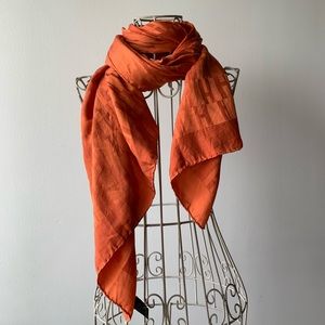 HERMÈS Scarf 6ft x27in. Authentic.